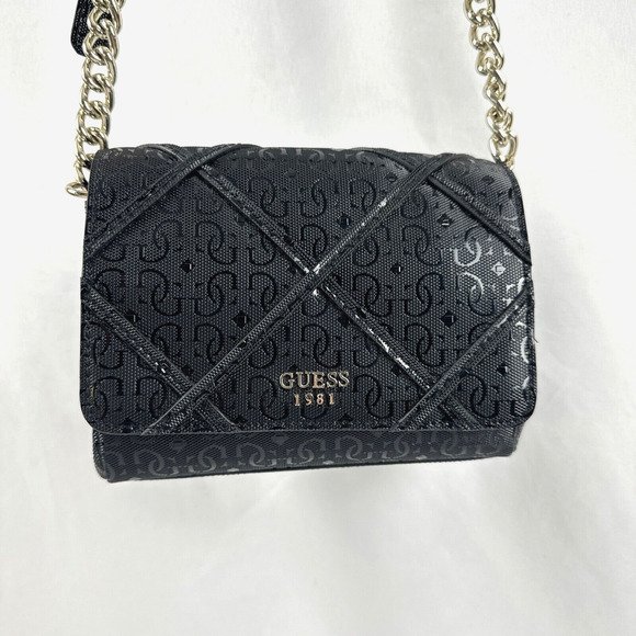 Guess 1981 Crossbody Handbag Black Purse Chain Strap - Picture 1 of 14
